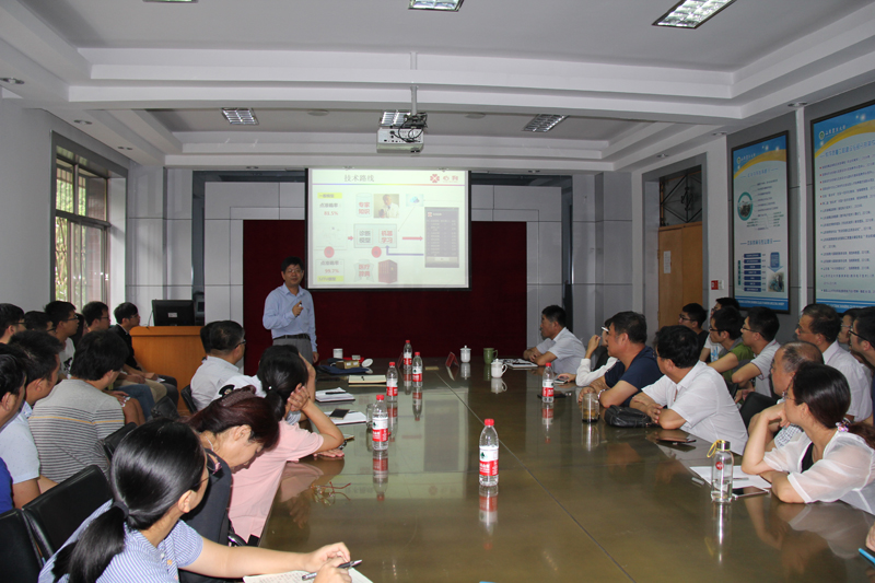 刘成良教授为机电学院师生做学术报告